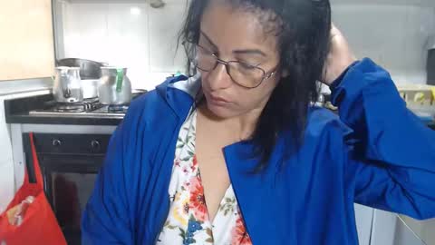 KattleyaGrey online show from September 26, 3:09 pm