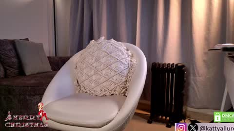 Snapshot of kattyallure chatting on January 2, 11:06 pm Katty online show from January 2, 11:06 pm