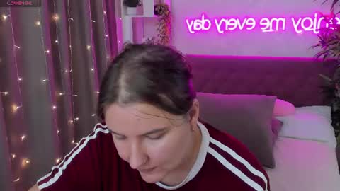 Kate online show from July 5, 5:35 am