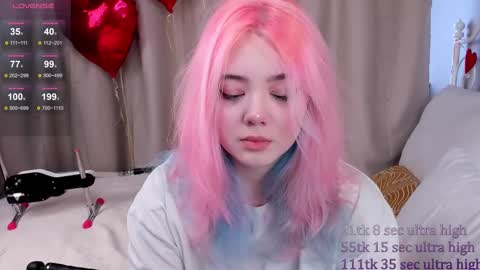 Snapshot of kawaii_yuki chatting on February 11, 8:48 am Yuki  online show from February 11, 8:48 am