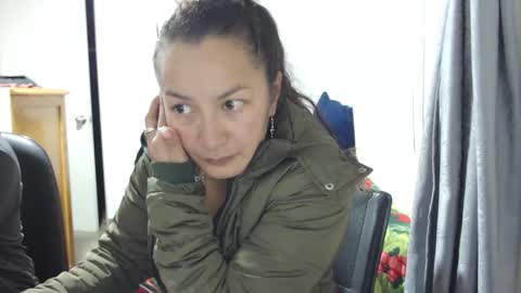  Khawit  online show from February 4, 1:30 am