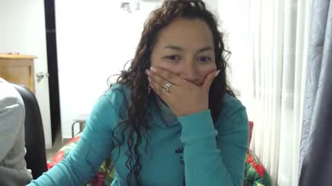  Khawit  online show from February 6, 2:04 am