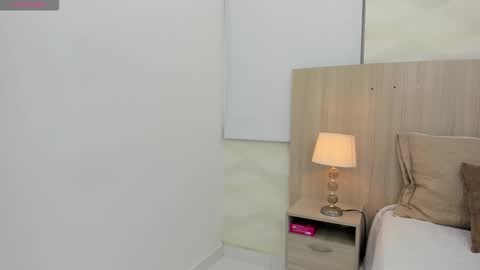   online show from December 18, 3:22 am