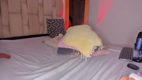 Kayla online show from June 13, 4:10 am