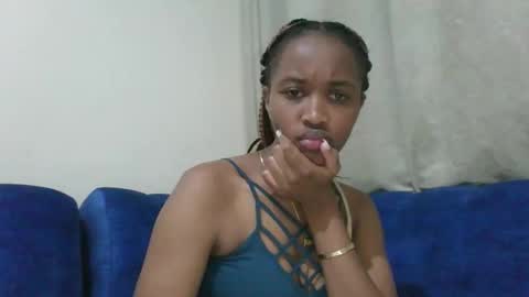 kaylar online show from December 13, 8:37 pm