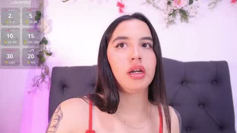kaylee_lee online show from July 22, 4:13 am