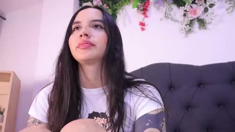 kaylee_lee online show from July 16, 4:06 am