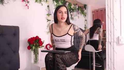 kaylee_lee online show from February 20, 4:44 am