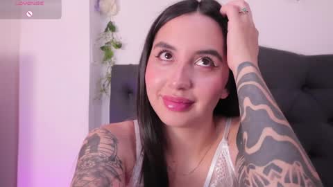 kaylee_lee online show from May 4, 4:16 am