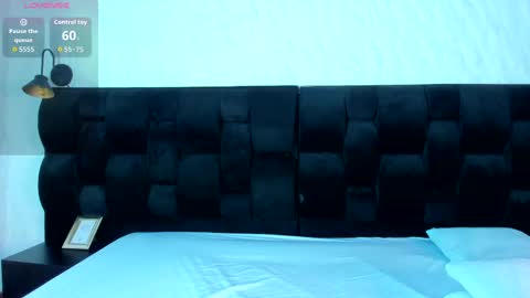 Snapshot of kaylee_sweet_ chatting on October 19, 7:38 pm Kaylee sweet online show from October 19, 7:38 pm