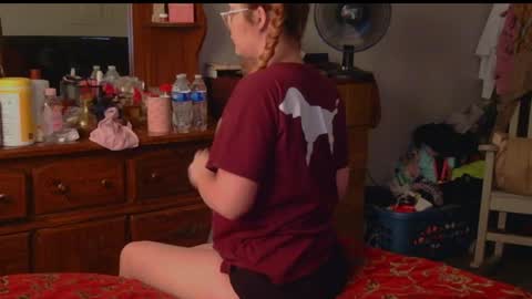 kaylee kakes online show from July 28, 9:47 pm