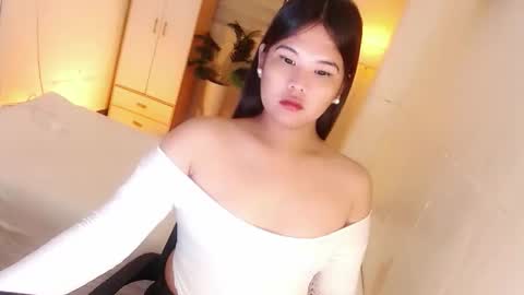 Y O U R        F U T U R E       K A Y L E E  online show from November 7, 4:45 pm