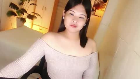 Y O U R        F U T U R E       K A Y L E E  online show from November 28, 6:33 pm