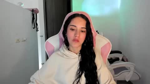 Snapshot of kaylie_xxx chatting on September 15, 8:49 pm kaylie online show from September 15, 8:49 pm