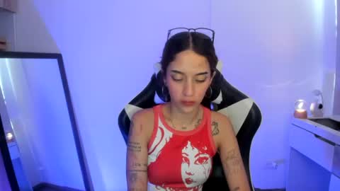kaylie online show from June 24, 9:36 pm