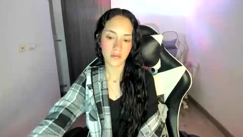 Snapshot of kaylie_xxx chatting on October 11, 1:10 am kaylie online show from October 11, 1:10 am