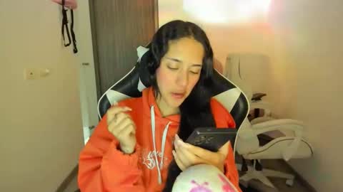 Snapshot of kaylie_xxx chatting on September 29, 11:15 am kaylie online show from September 29, 11:15 am