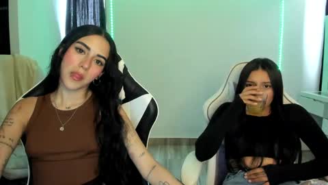 Snapshot of kaylie_xxx chatting on February 18, 5:44 pm kaylie online show from February 18, 5:44 pm