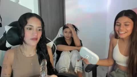 Snapshot of kaylie_xxx chatting on October 3, 7:41 pm kaylie online show from October 3, 7:41 pm