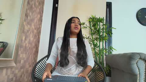 Snapshot of kayna_gomez chatting on January 9, 4:17 pm Kayna online show from January 9, 4:17 pm
