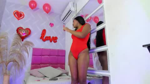 Snapshot of kayna_gomez chatting on February 14, 7:54 pm Kayna online show from February 14, 7:54 pm