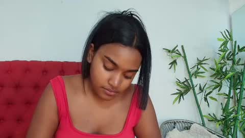 Kayna online show from July 8, 7:05 pm