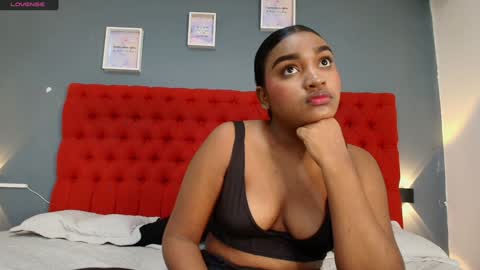 Snapshot of kayna_gomez chatting on January 14, 12:35 pm Kayna online show from January 14, 12:35 pm