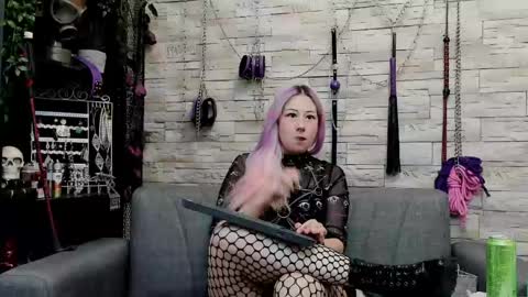 Miss Kazia online show from June 8, 1:01 am