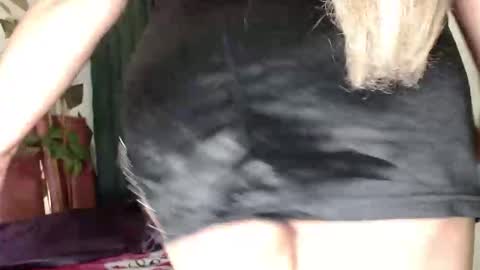 KAZSANDRAH online show from October 11, 7:35 am