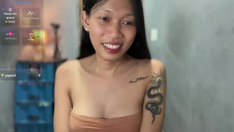 Its me Cora online show from April 18, 5:32 am