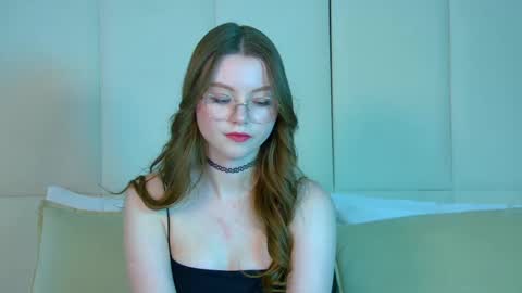 Snapshot of keiraace chatting on February 21, 6:26 pm Keira online show from February 21, 6:26 pm