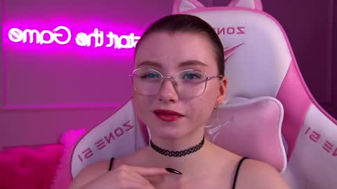 Snapshot of keiraace chatting on February 23, 6:22 am Keira online show from February 23, 6:22 am