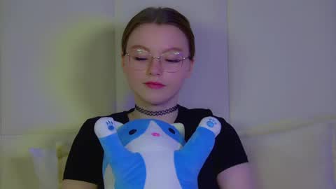 Snapshot of keiraace chatting on March 7, 4:13 am Keira online show from March 7, 4:13 am