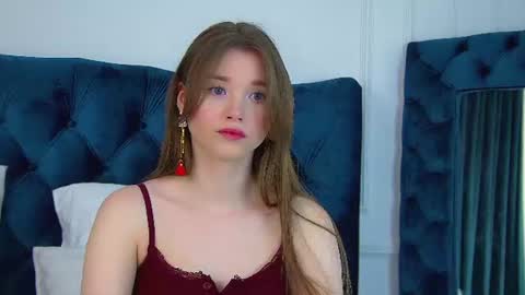 Keira online show from June 11, 6:27 pm