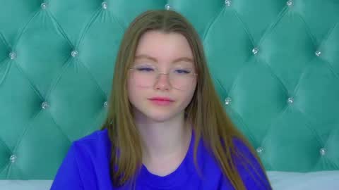 Snapshot of keiraace chatting on March 6, 5:03 am Keira online show from March 6, 5:03 am