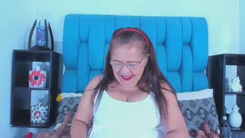 Snapshot of keiralennox chatting on December 31, 12:46 pm online show from December 31, 12:46 pm