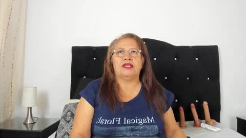 Snapshot of keiralennox chatting on October 3, 12:10 pm online show from October 3, 12:10 pm