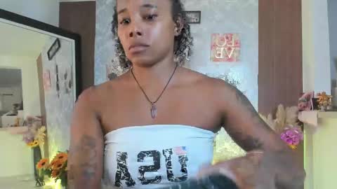 Snapshot of kelly__thomson chatting on September 23, 7:01 pm kelly__thomson online show from September 23, 7:01 pm