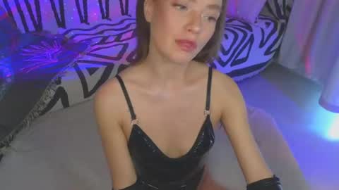 KellyFouler online show from June 11, 4:26 pm
