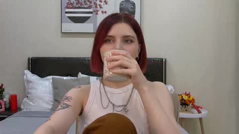 Kelly Stoneys online show from November 24, 7:21 am