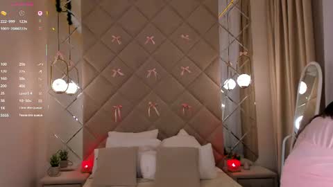 kellyy_bern online show from June 18, 12:56 am