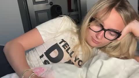 Kelsey Blu online show from June 16, 11:39 pm