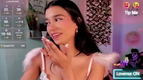 Snapshot of kendal_jenerr chatting on September 17, 2:59 pm Carolina online show from September 17, 2:59 pm