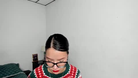 Kendal online show from December 19, 4:10 pm