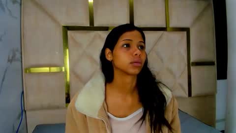 kendall69__ online show from December 4, 1:57 pm