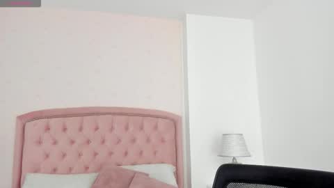 Kendall online show from November 27, 6:27 am