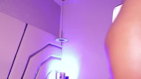 kendall_evanss_ online show from July 14, 2:05 am