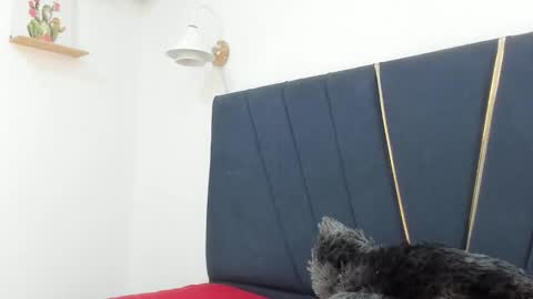 kendall_x0 online show from March 15, 5:53 am