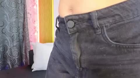 Snapshot of kendalle_lee23_aws chatting on October 24, 7:10 pm Kendalle online show from October 24, 7:10 pm