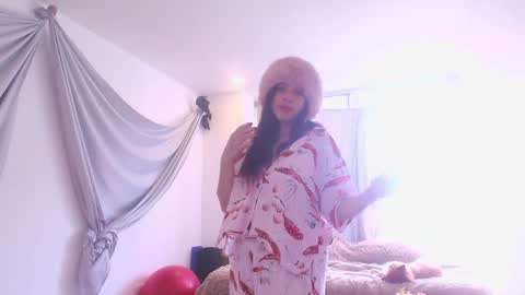 kendall online show from November 5, 6:35 pm